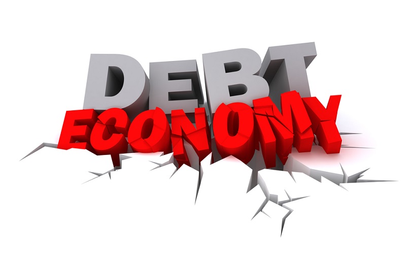 Government faces criticism for economic management and public debt increase