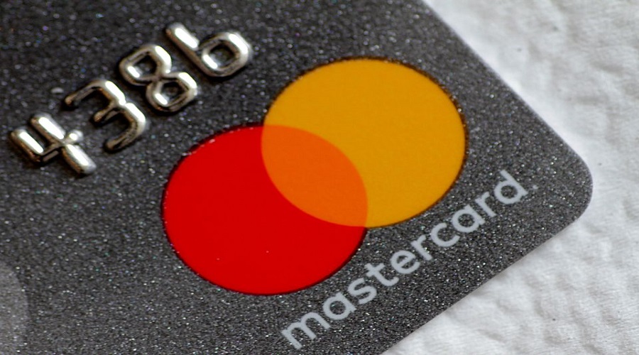 India bans Mastercard from issuing new cards in data storage row