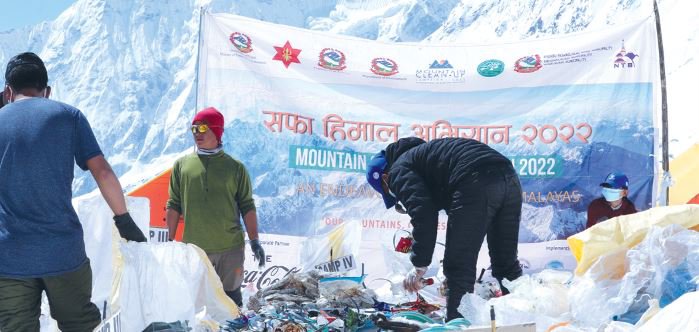 Nepali Army collect 34 tonnes of waste from four mountains