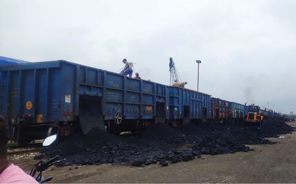 First dusty cargo train successfully enters Birgunj Dry Port