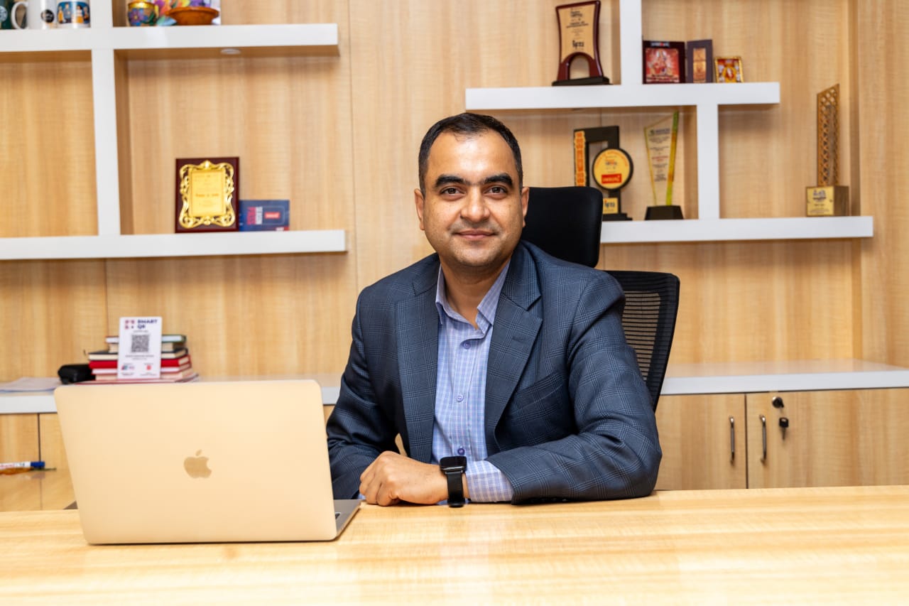 Praveen Regmi appointed new CEO of Khalti as Binay Khadka steps down after four-year tenure